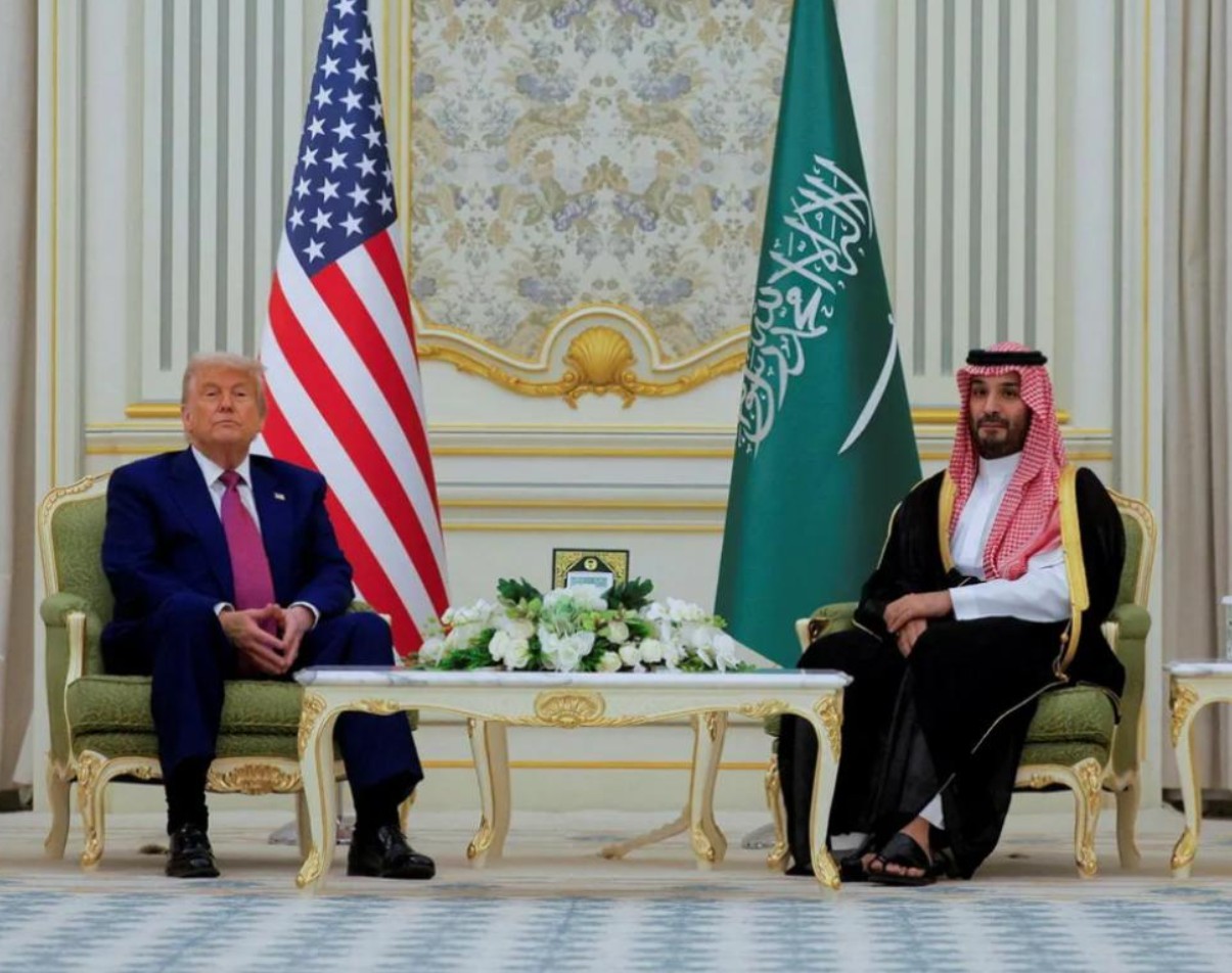 السعودية والولايات المتحدة توقعان صفقة دفاعية تاريخية بقيمة 142 مليار دولار