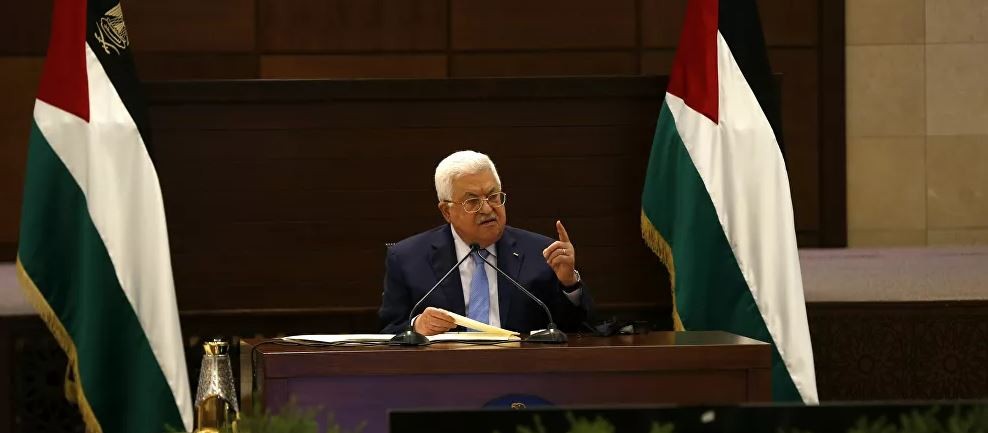 عباس يلتقي رئيسي الحكومة والبرلمان اللبناني ويؤكد: الفلسطينيون ضيوف مؤقتون في لبنان