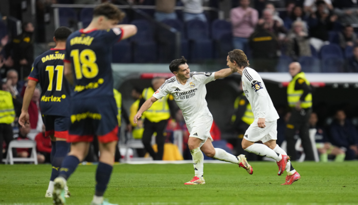 ريال مدريد يتغلب على جيرونا ويزاحم برشلونة على صدارة الدوري الإسباني